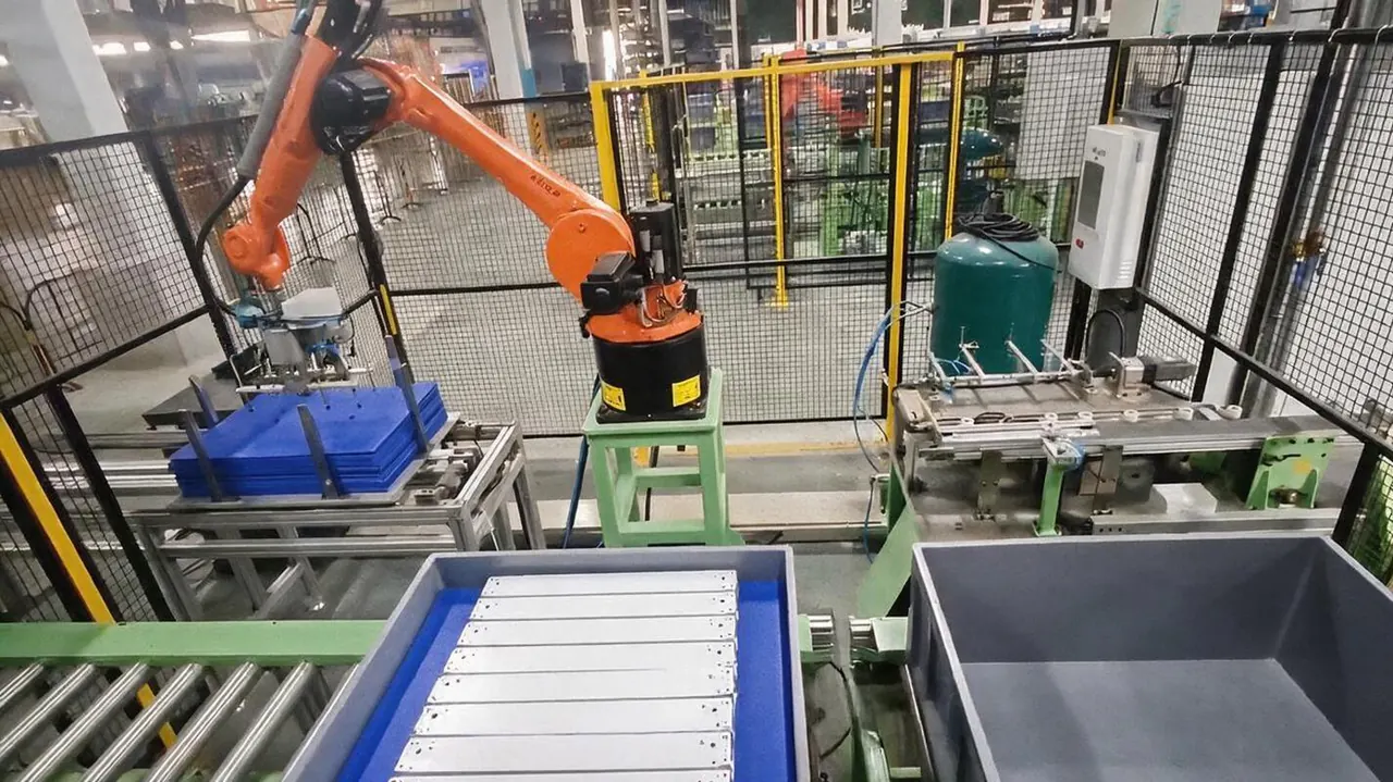 Robot palletizing equipment